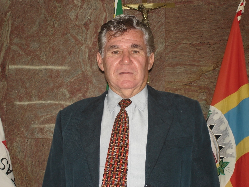 Adeli Rodrigues de Sousa Filho - PMDB